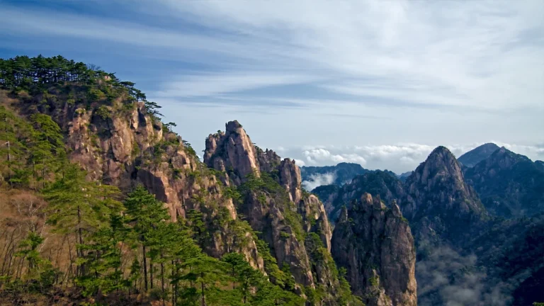 Gunung-Huangshan-Destinasi-Wisata-Alam-dan-Spiritual-di-Provinsi-Anhui