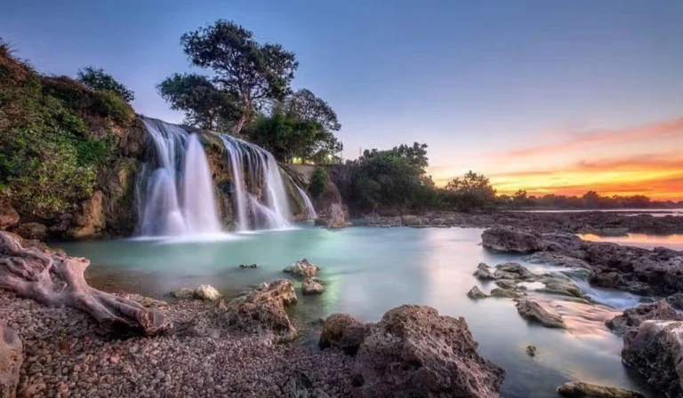 Air Terjun Toroan: Keajaiban Alam di Madura yang Menawan