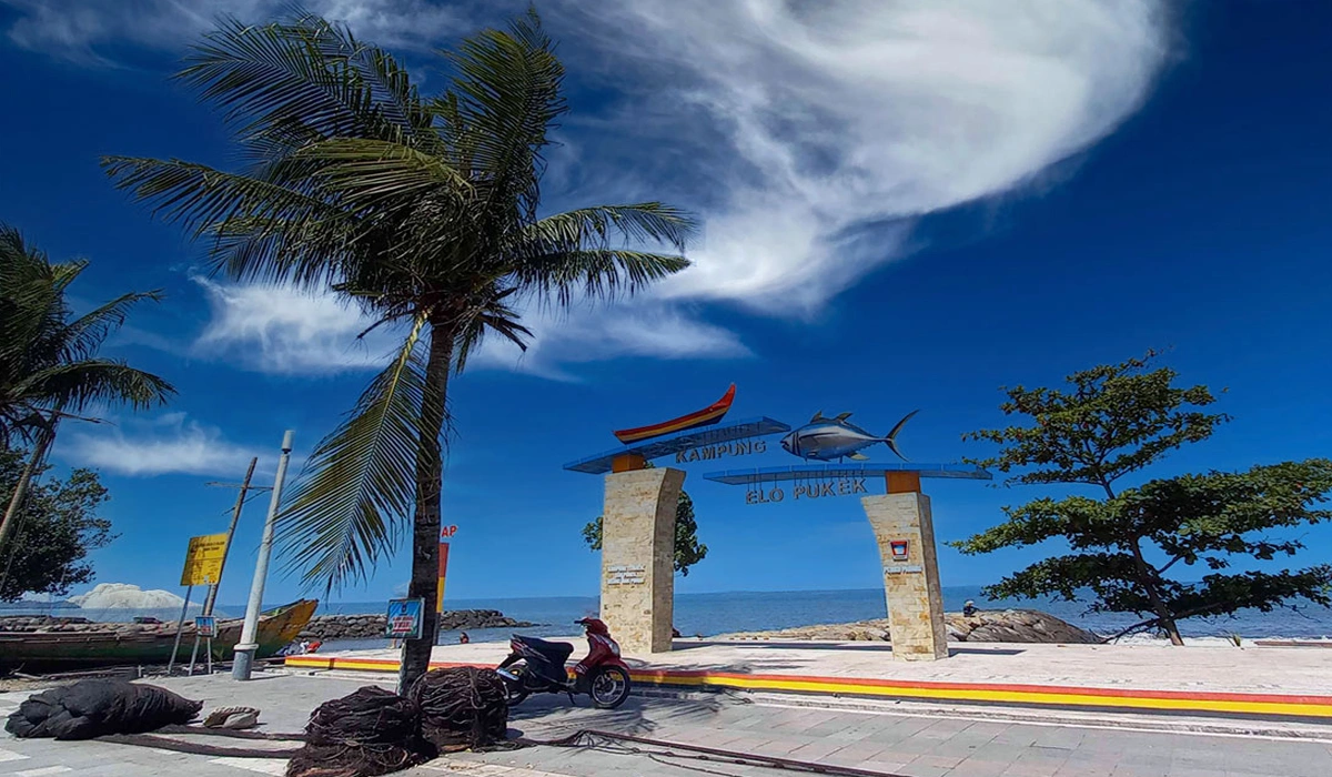 Menikmati-Liburan-Santai-di-Pantai-Taplau-Padang