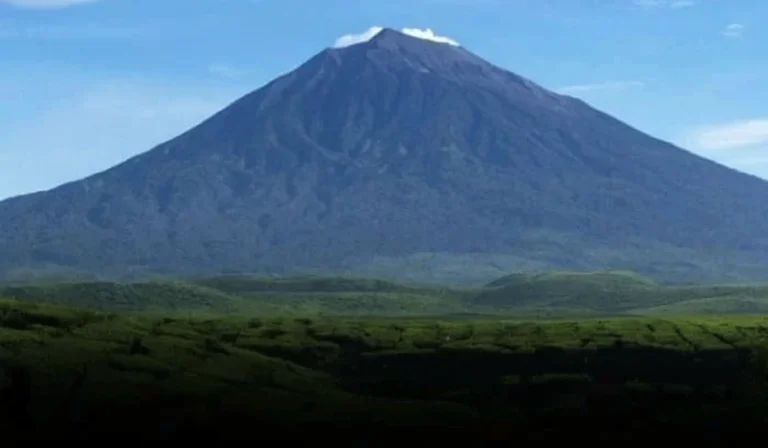 Pesona Alam Dan Budaya Gunung Liangpran: Surga Tersembunyi Di Kalimantan Timur