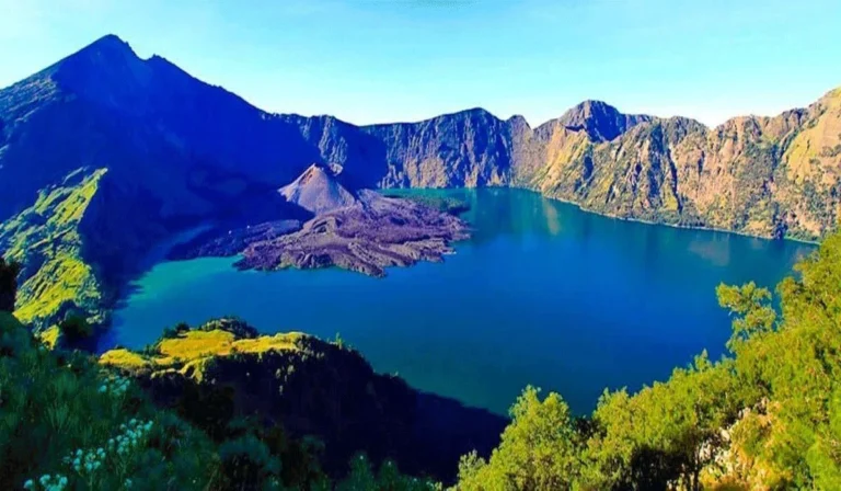 Danau Segara Anak, Permata Alam di Kaki Gunung Rinjani NTB