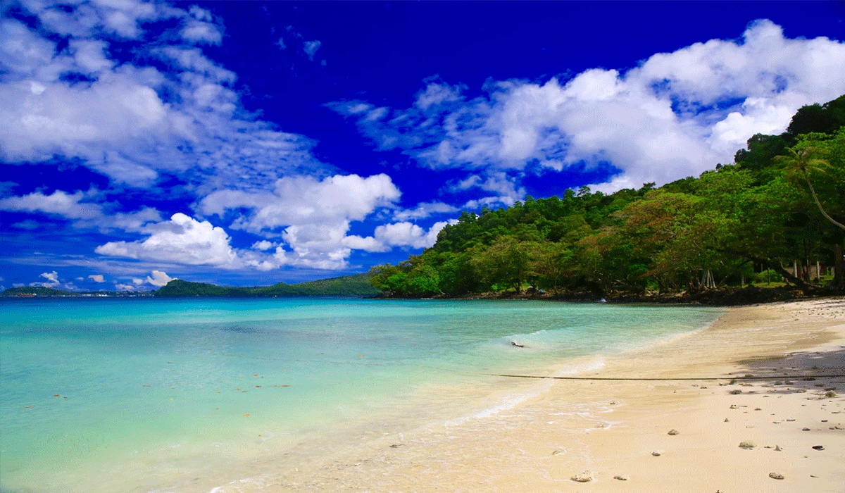 Menikmati-Senja-dan-Fasilitas-Pantai
