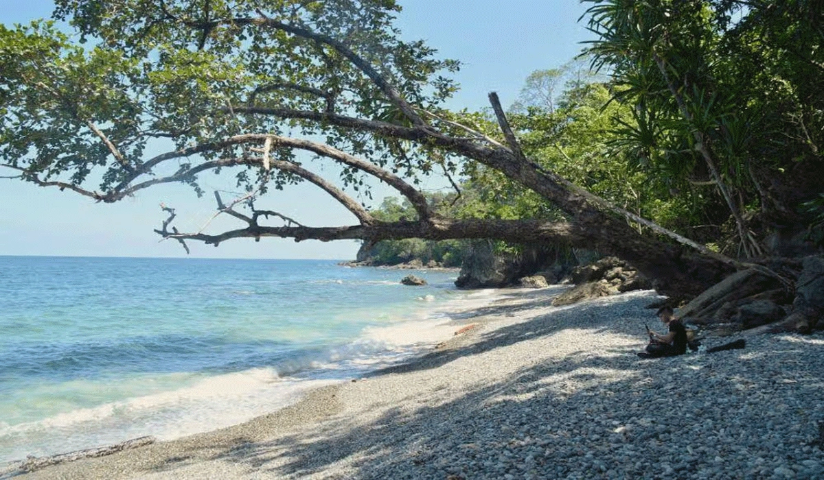Pesona Alam Pantai Liliboi, Surga Tersembunyi dengan Keindahan