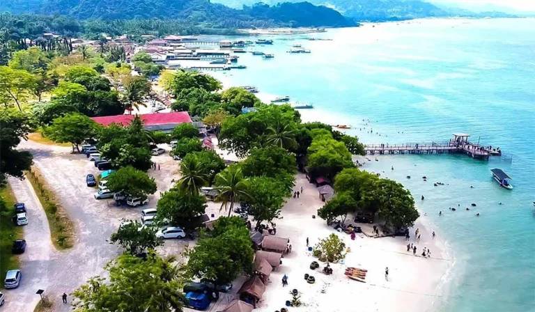 Pesona Alam Pantai Mutun, Surga Tersembunyi di Lampung Selatan