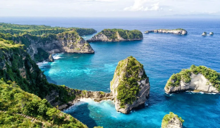Keindahan Nusa Lembongan, Surga Tenang di Sebelah Tenggara Bali